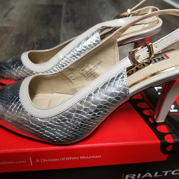 🏷Rialto Mateo Silver Heels - Picture 3 of 6
